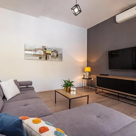 Maria Lena Holiday home